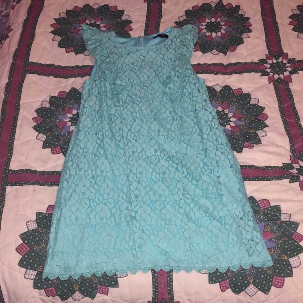 Kids blue lacy dress